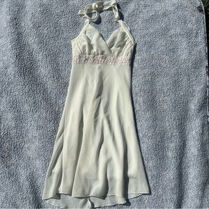 White Flowy Mid-length Dress with Sequence and Lace Detailing - Size Medium